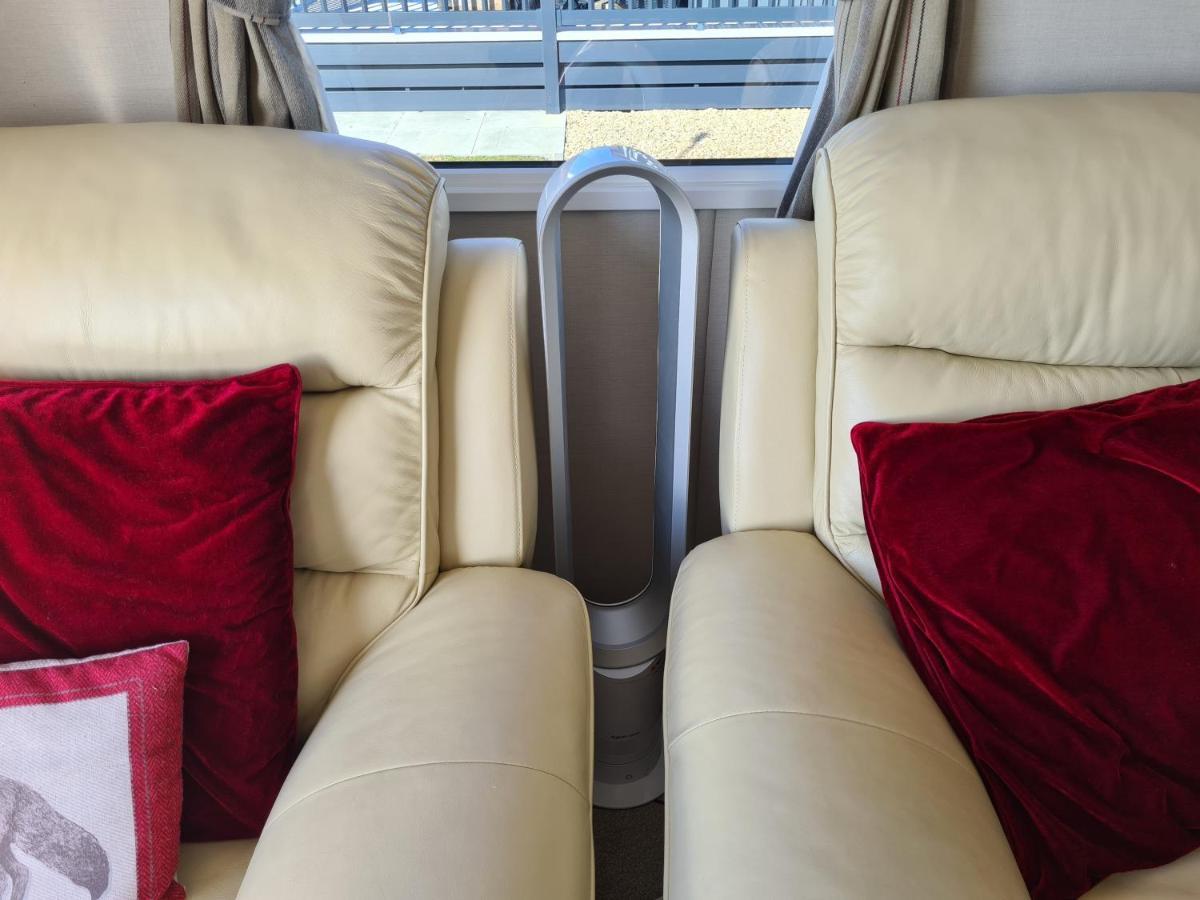 Helmsley Luxury Lodge Lossiemouth Ngoại thất bức ảnh